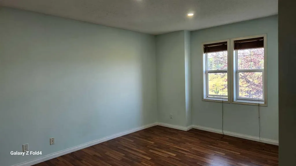 39 Hidden Creek Place, #304