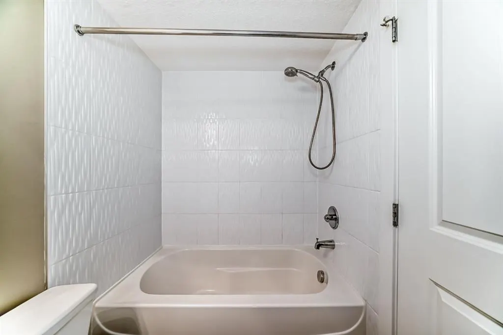 20 Kincora Glen Park NW, #606