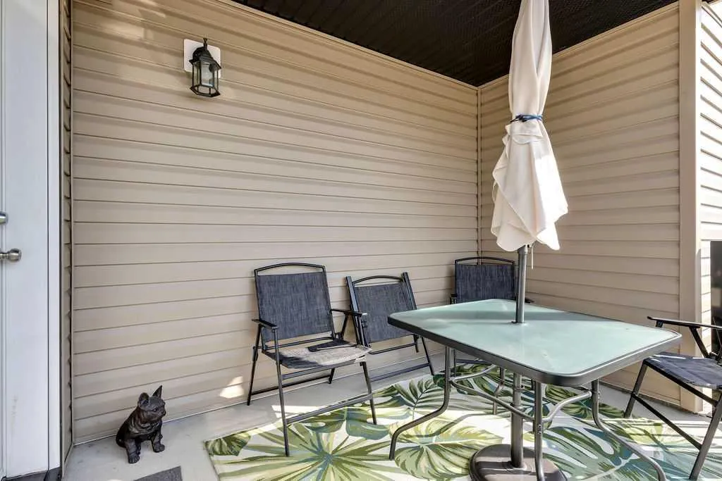 8 Bayside Place, #606
