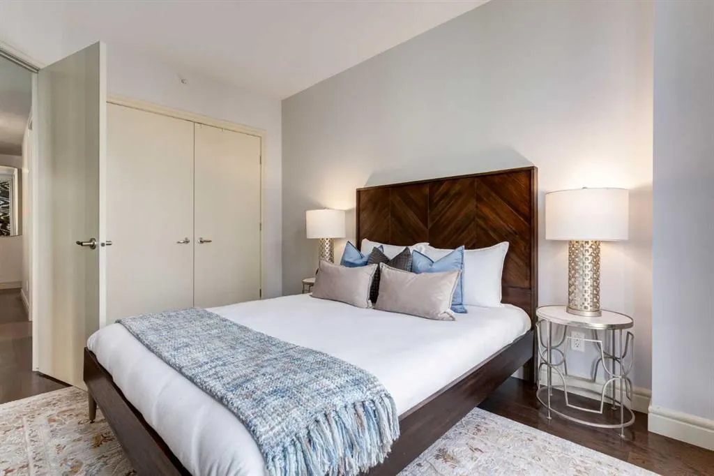 817 15 Avenue SW, #500