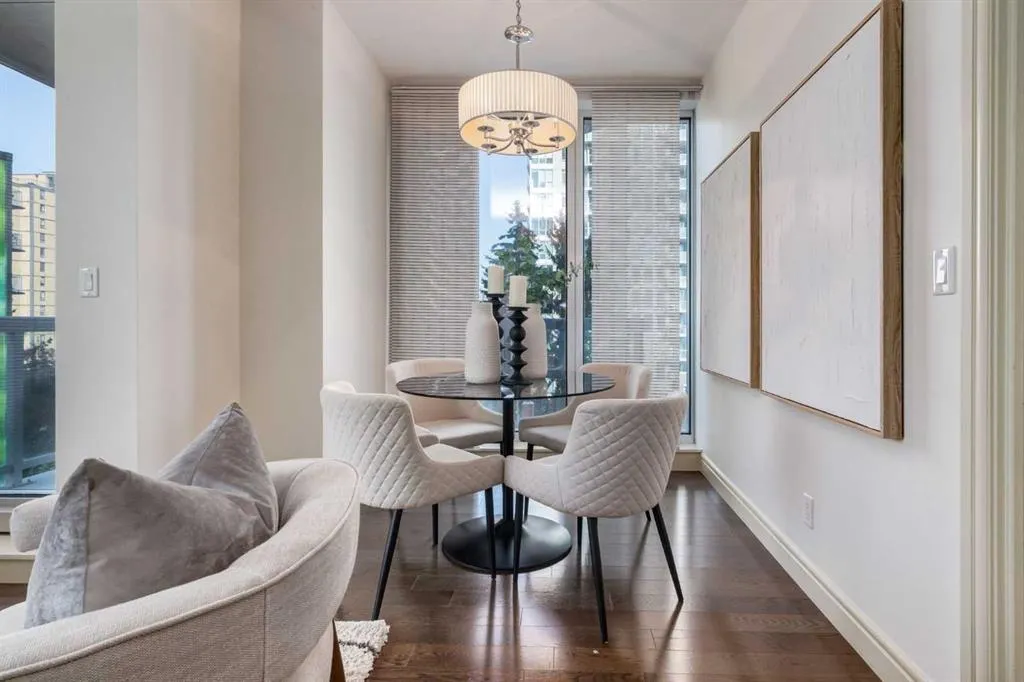 817 15 Avenue SW, #500