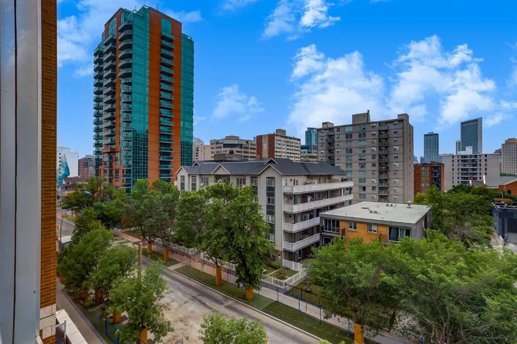 817 15 Avenue SW, #500