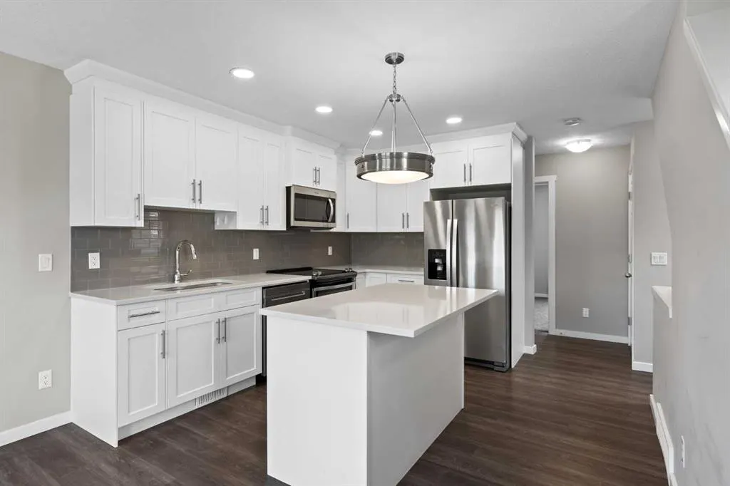 1407 3 Street SE, #23