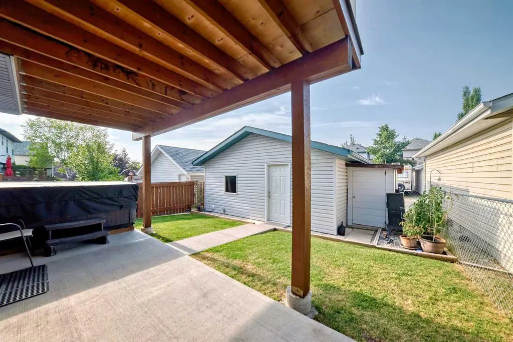 173 Arbour Grove Close NW