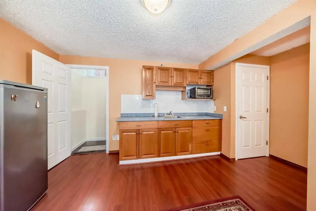 173 Arbour Grove Close NW