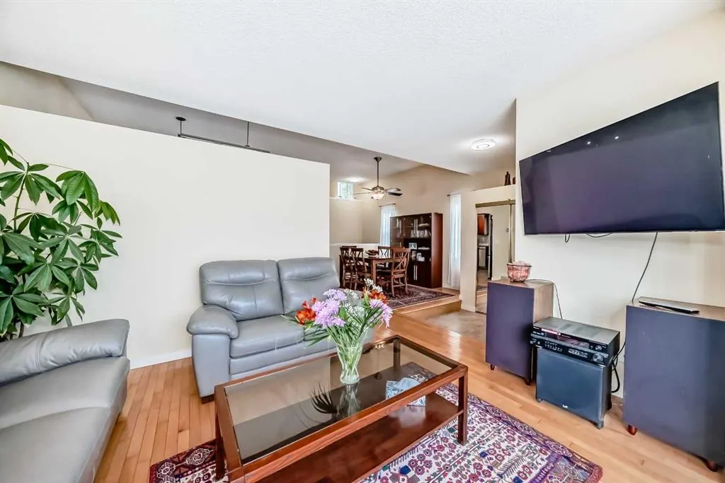 173 Arbour Grove Close NW