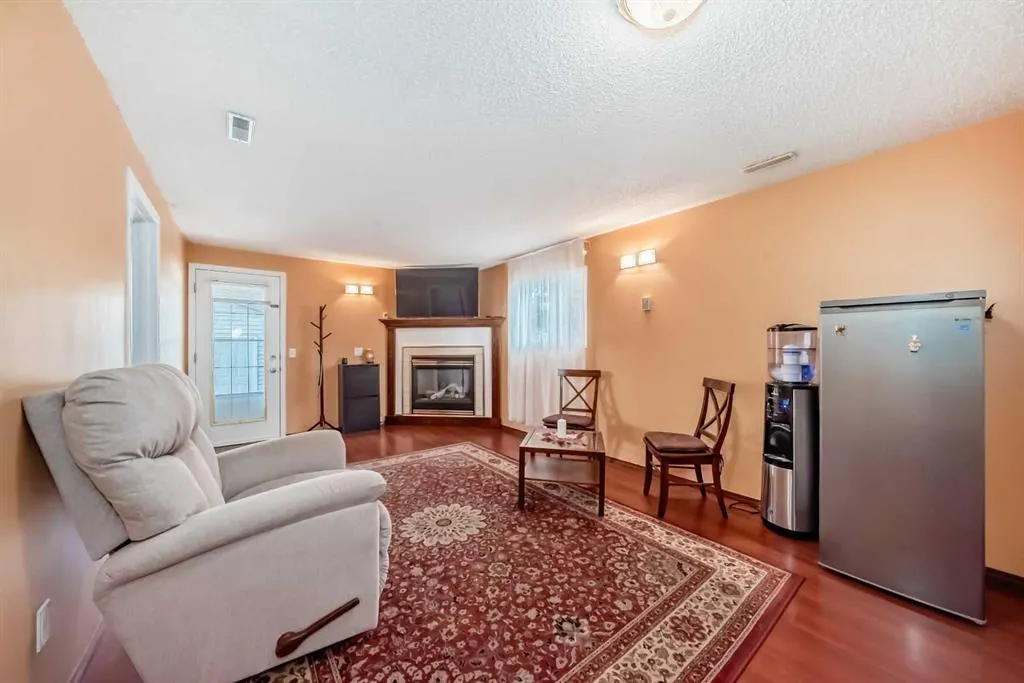 173 Arbour Grove Close NW