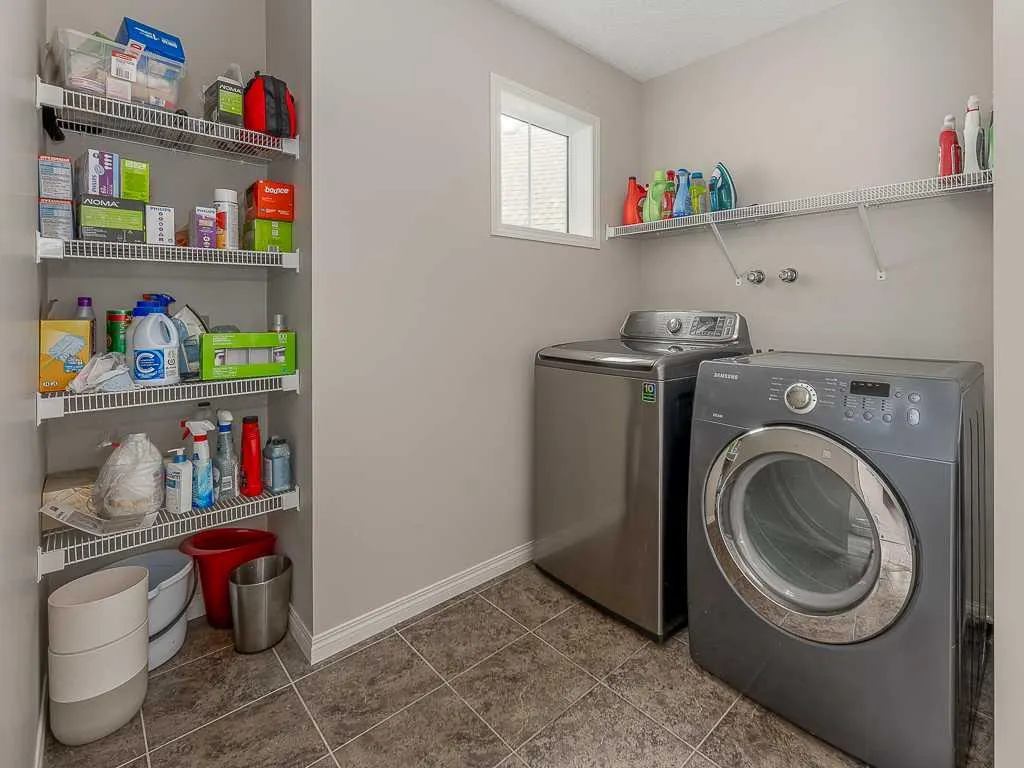 123 Mahogany Grove SE
