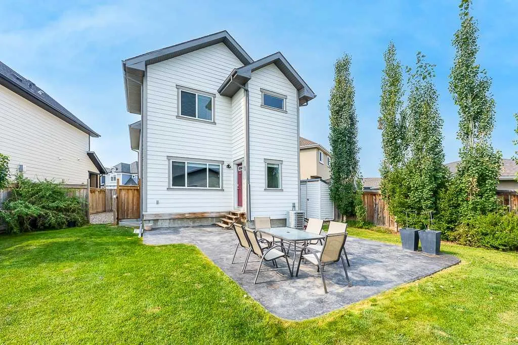 123 Mahogany Grove SE