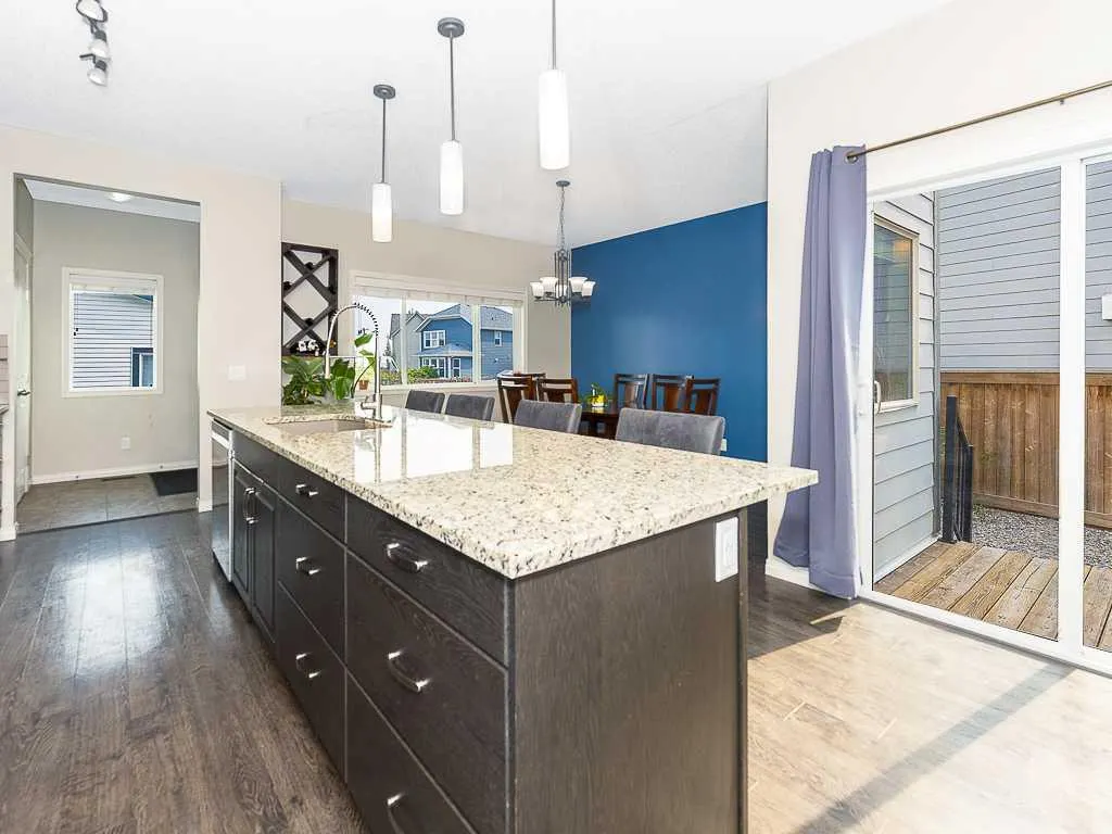 123 Mahogany Grove SE