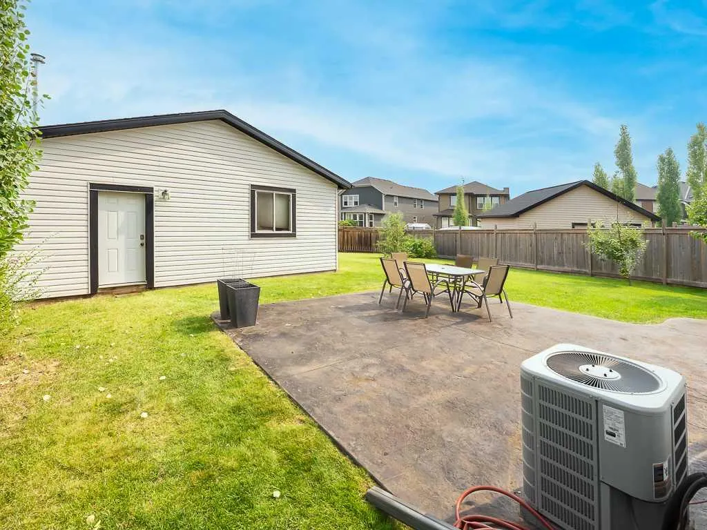 123 Mahogany Grove SE