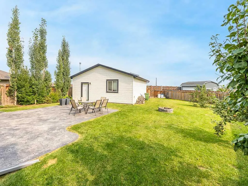 123 Mahogany Grove SE