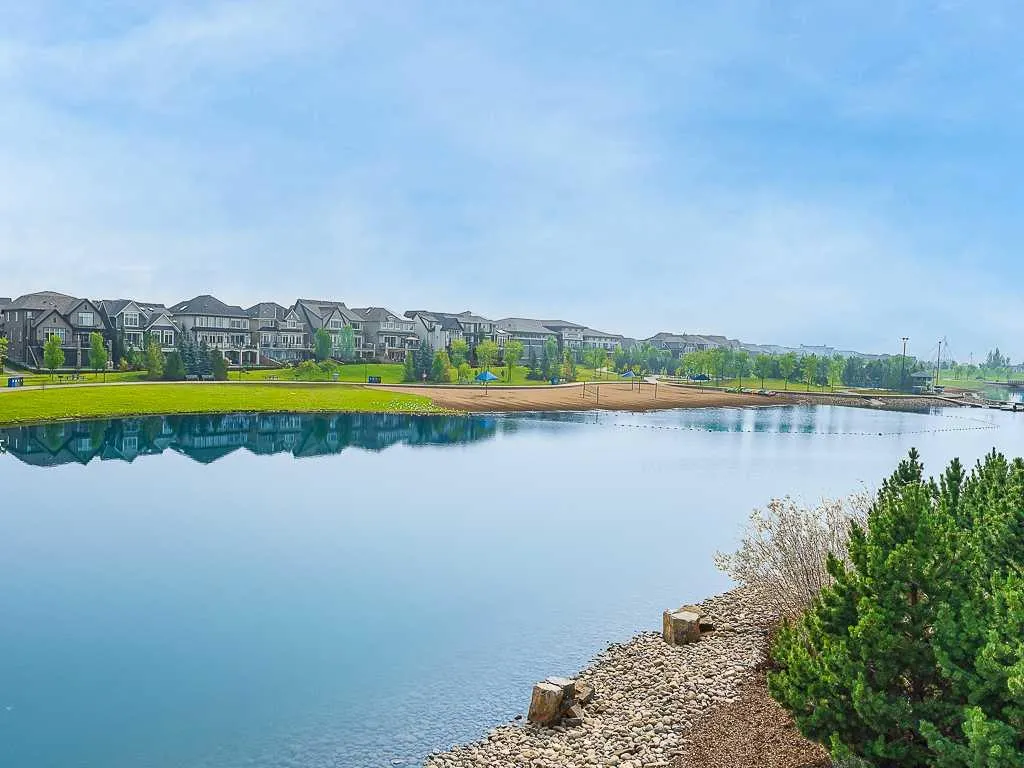 123 Mahogany Grove SE