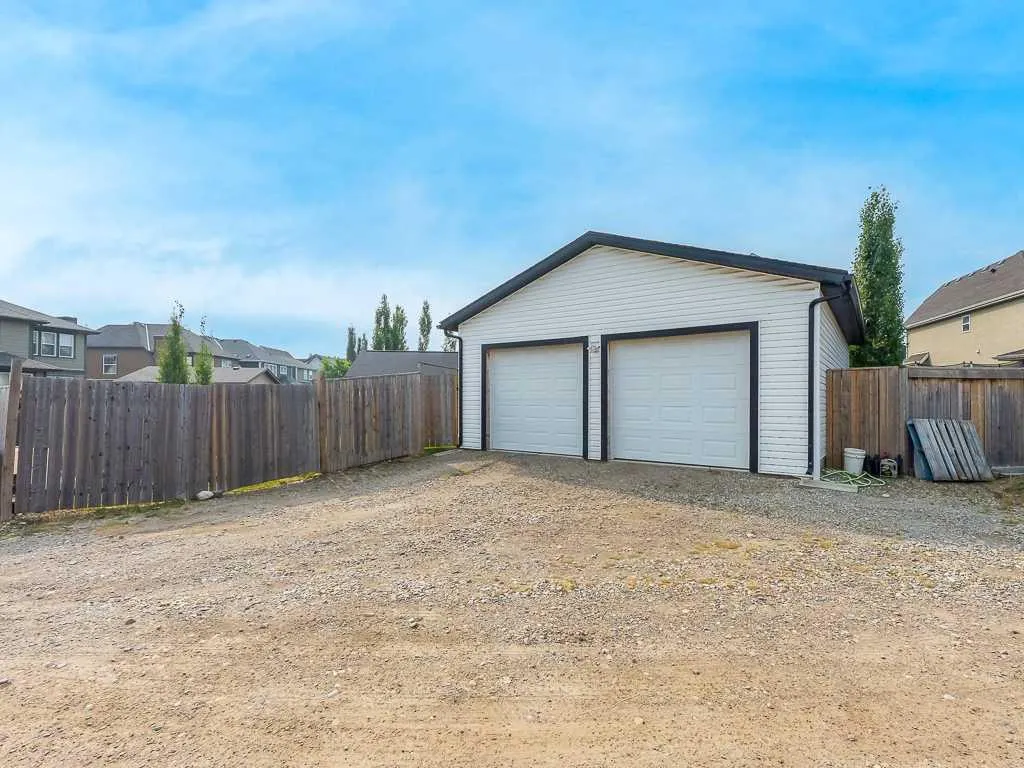 123 Mahogany Grove SE
