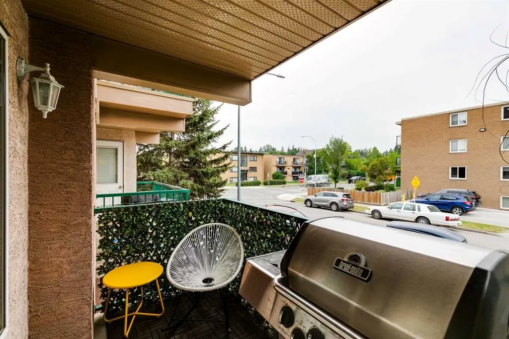 1110 17 Street SW, #101