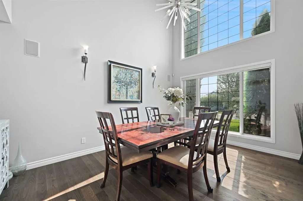 95 Panorama Hills View NW