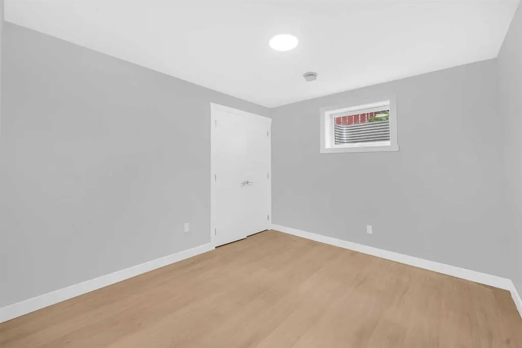 219 Falwood Way NE