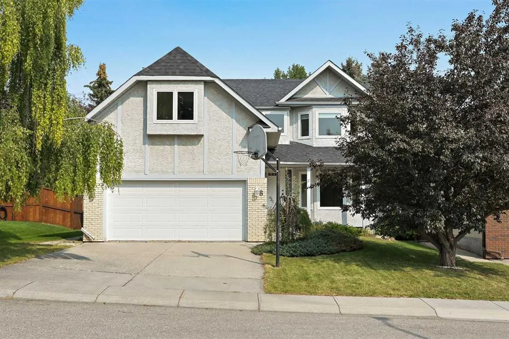 8 Edgeridge Way NW