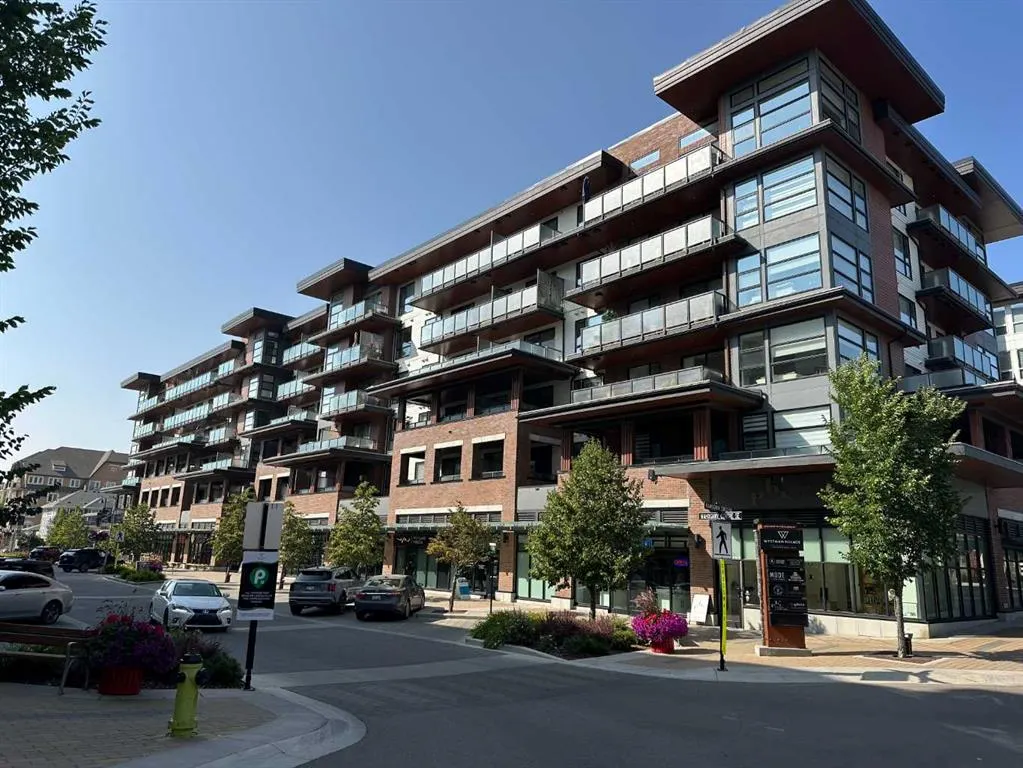 122 Mahogany Centre SE, #308
