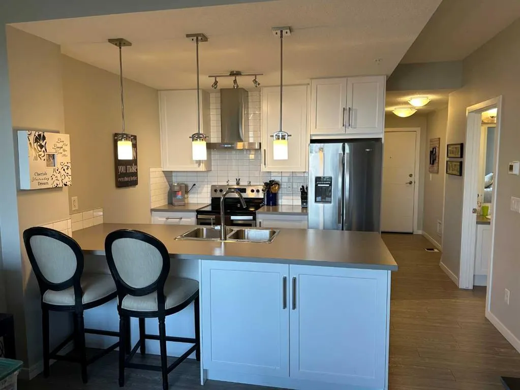 122 Mahogany Centre SE, #308