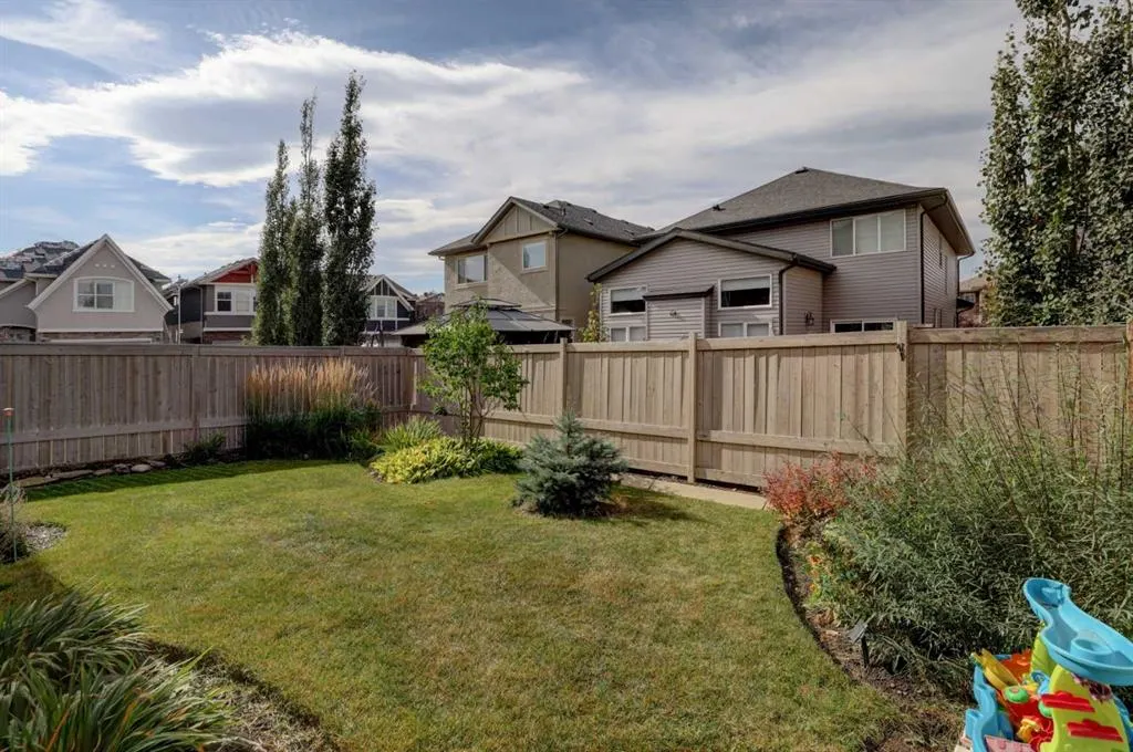 208 Evansview Road NW