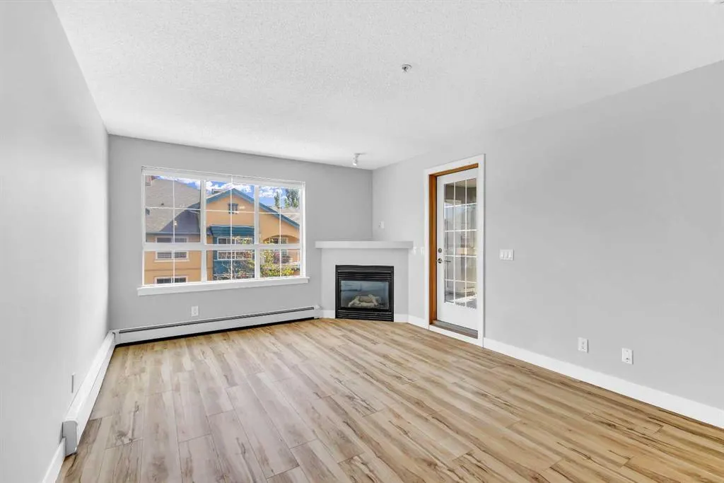 35 Richard Court SW, #356