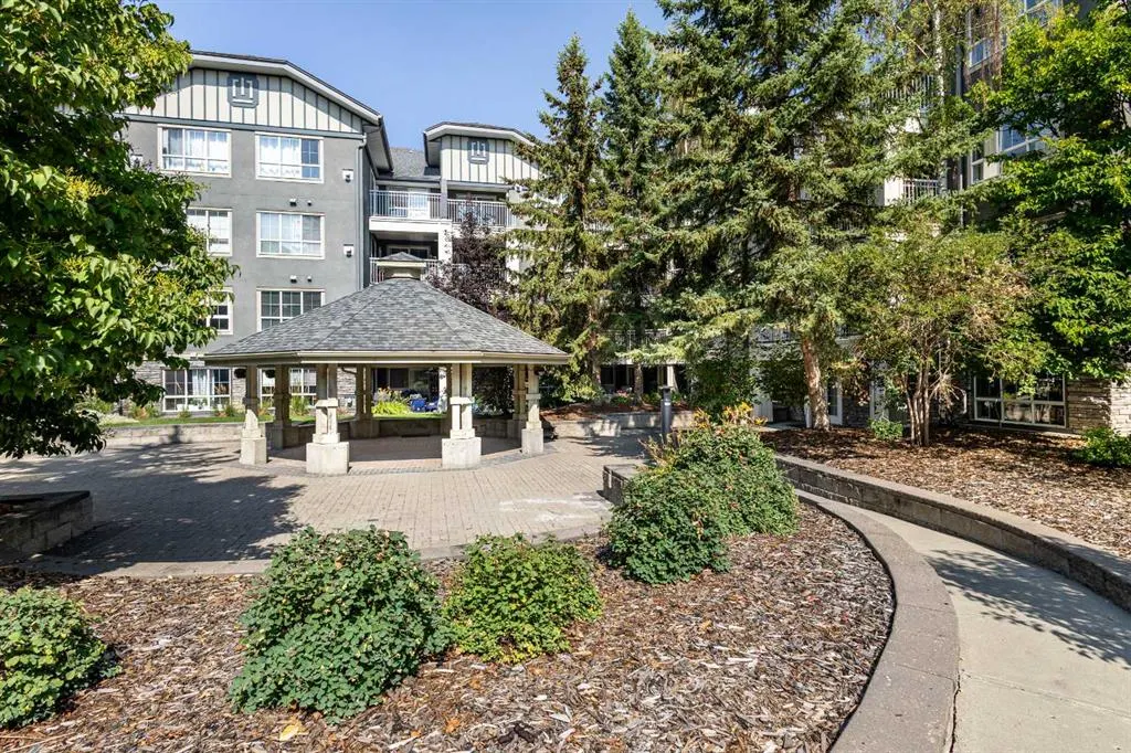 35 Richard Court SW, #356