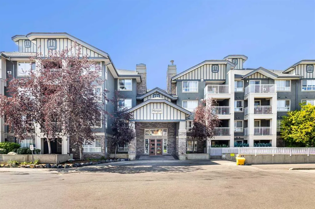 35 Richard Court SW, #356