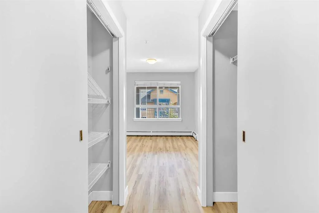 35 Richard Court SW, #356