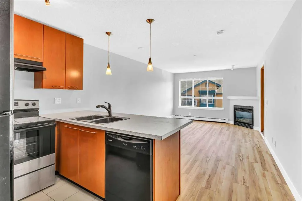 35 Richard Court SW, #356