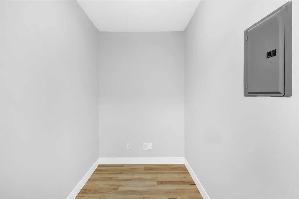 35 Richard Court SW, #356