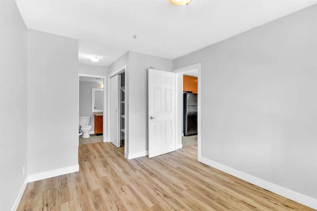 35 Richard Court SW, #356
