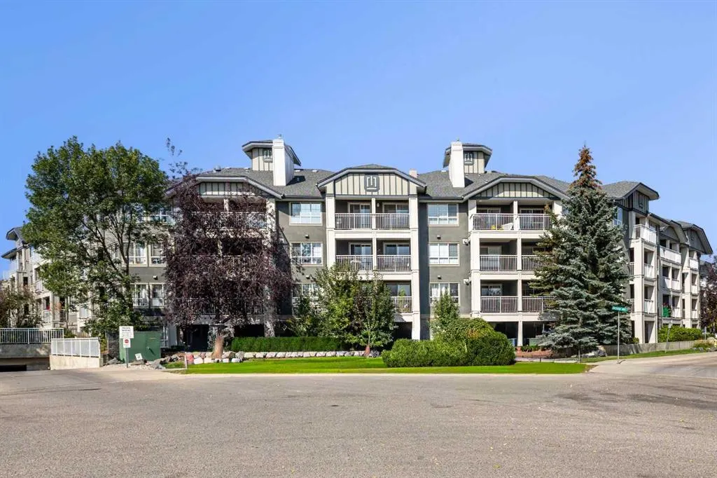 35 Richard Court SW, #356