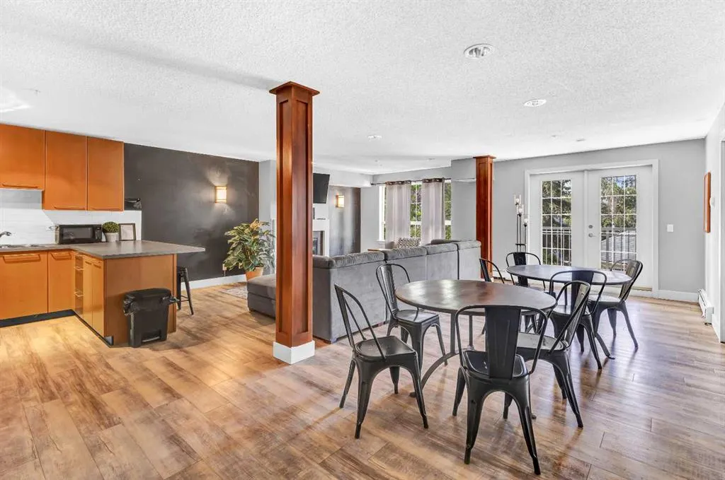 35 Richard Court SW, #356
