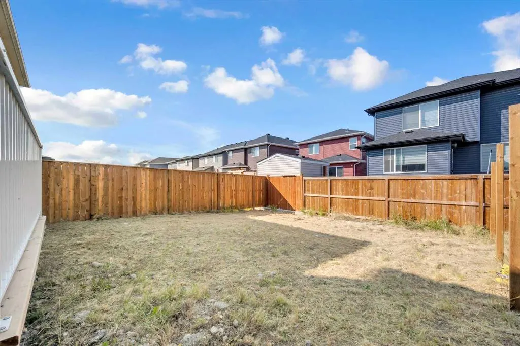 430 Corner Meadows Way NE