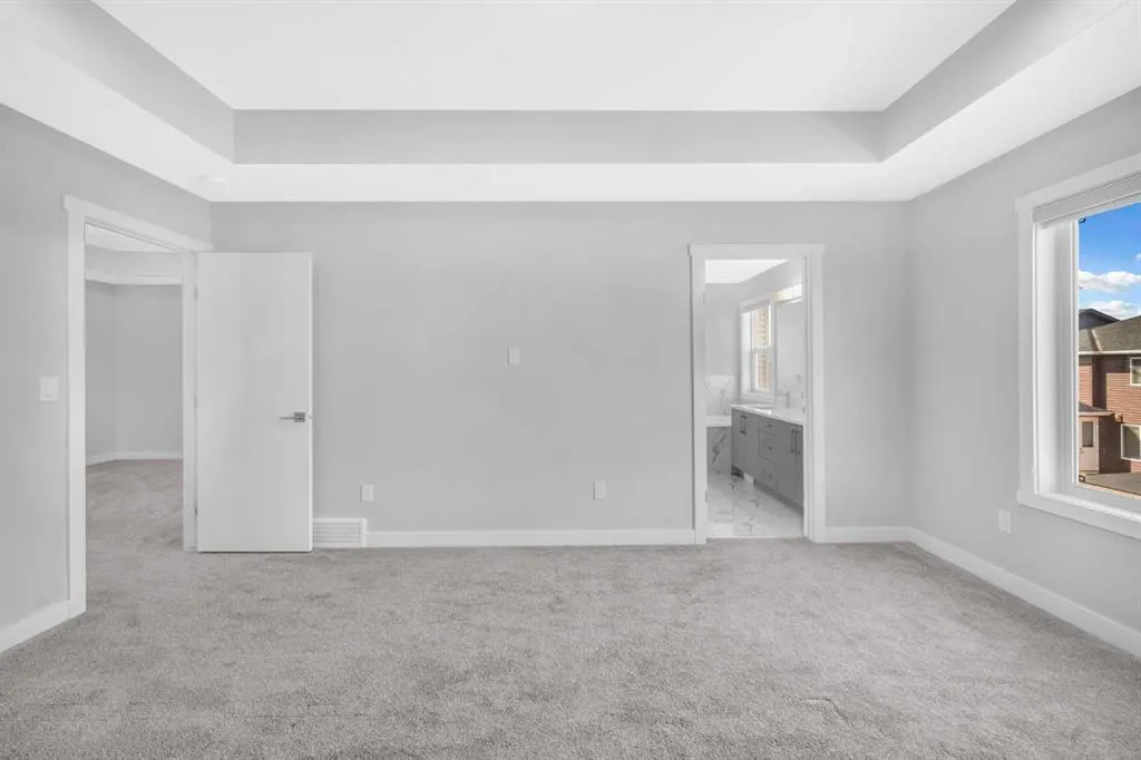 430 Corner Meadows Way NE