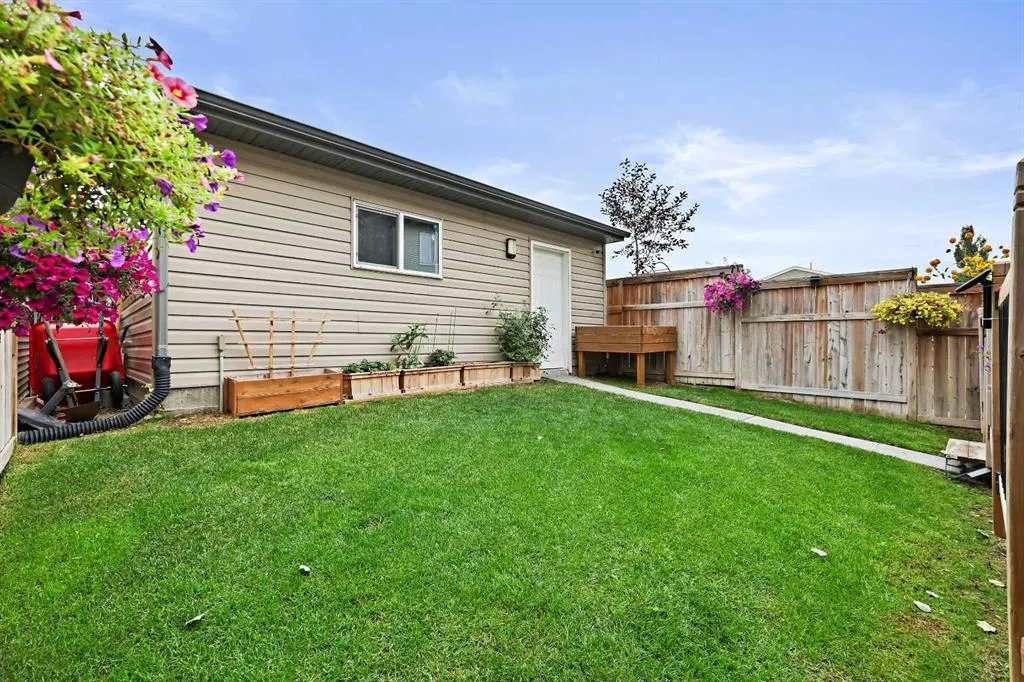 183 Cranford Crescent SE
