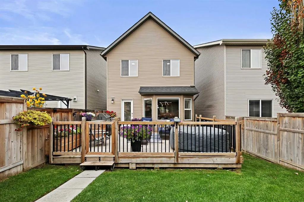 183 Cranford Crescent SE