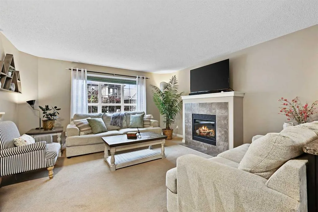 183 Cranford Crescent SE