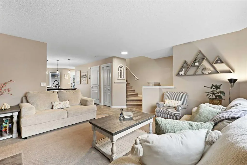 183 Cranford Crescent SE