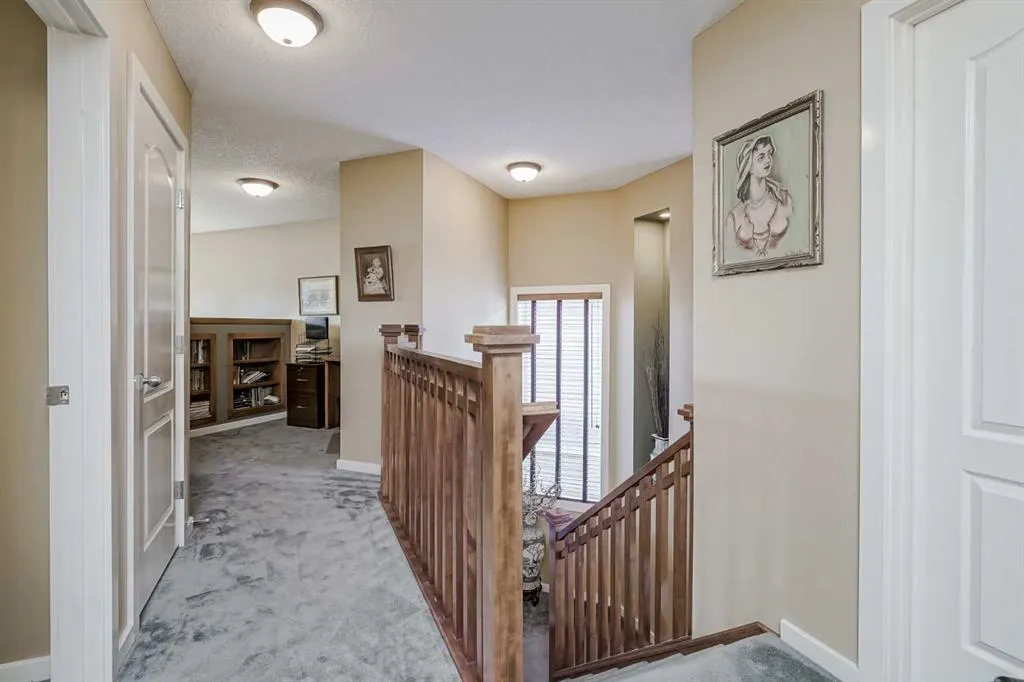 48 Chapala Square SE