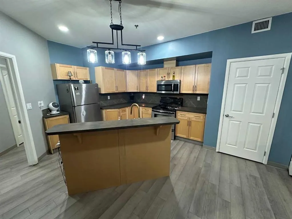 5040 53 Street, ##116