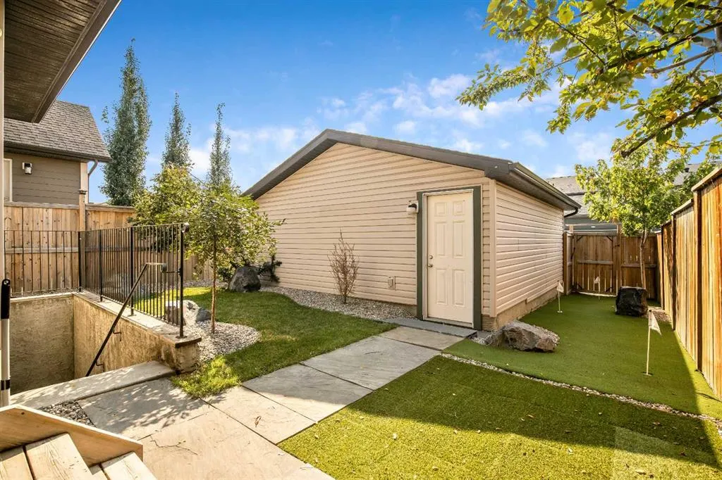 13 Walden Gardens SE