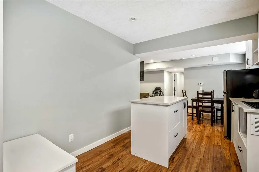 13 Walden Gardens SE