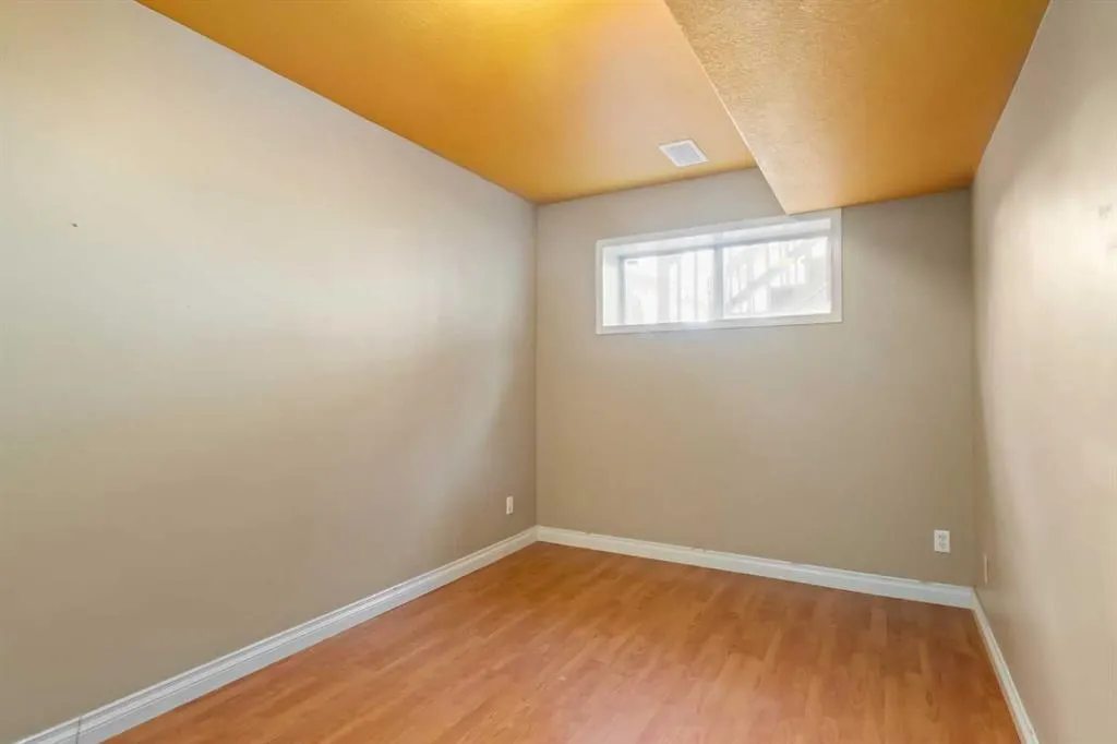 169 St. Laurent Way