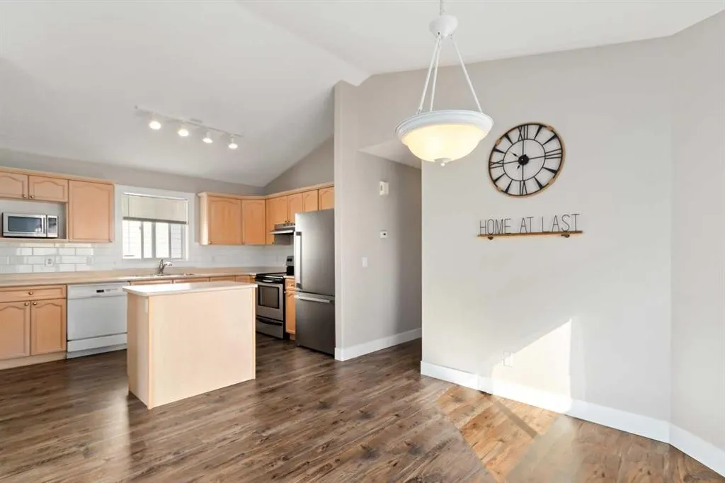 169 St. Laurent Way