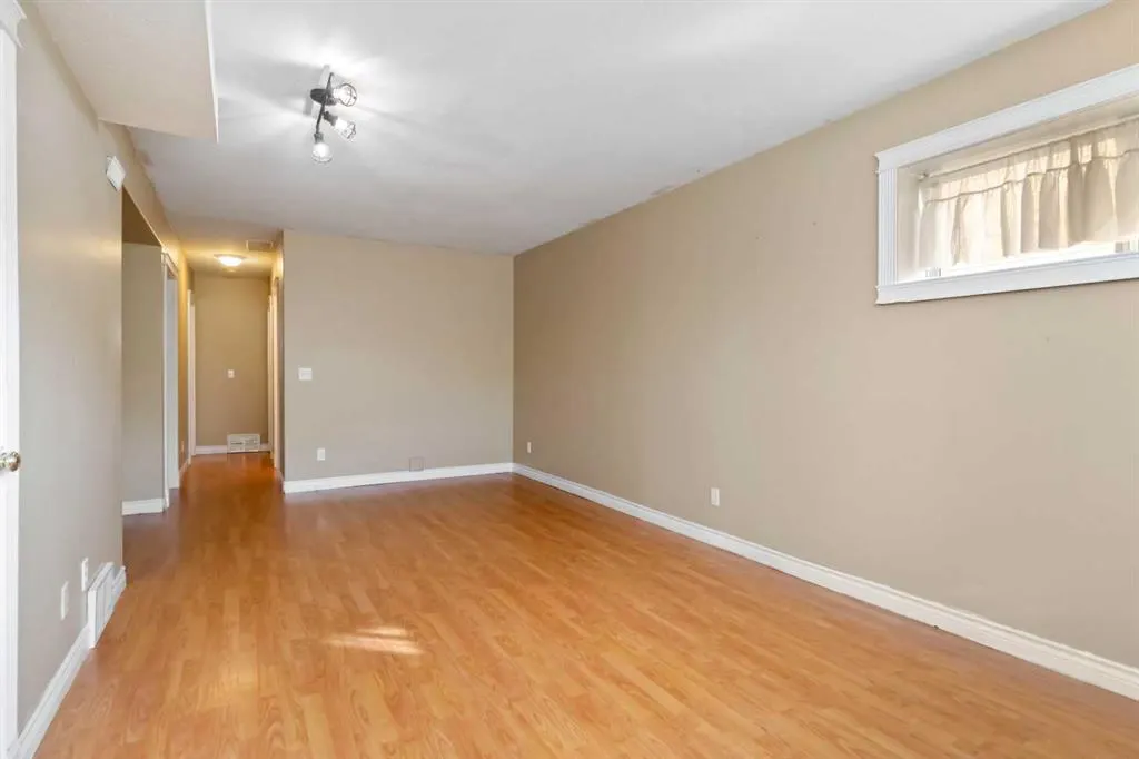 169 St. Laurent Way