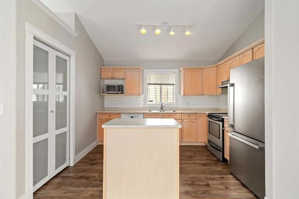 169 St. Laurent Way