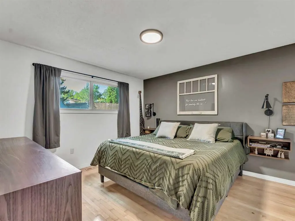 5 Noble Court SW