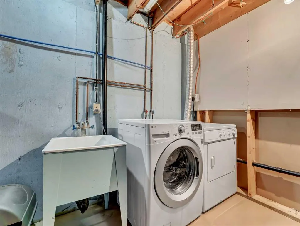 5 Noble Court SW